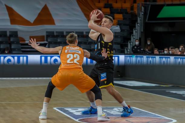 引擎中的排 引擎中的排