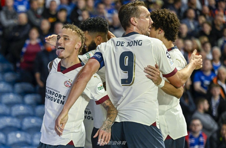 范弗里特 范弗里特