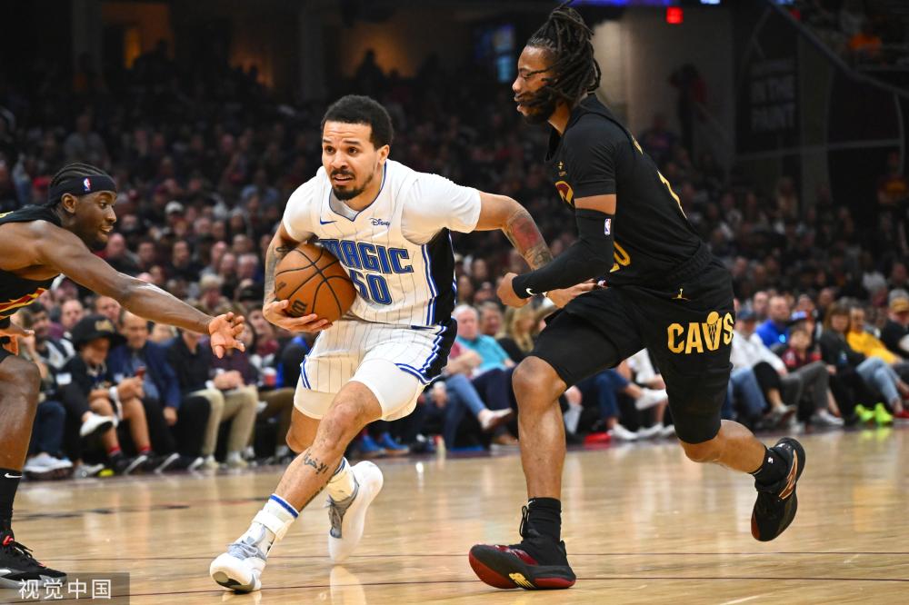 足球评论员 足球评论员