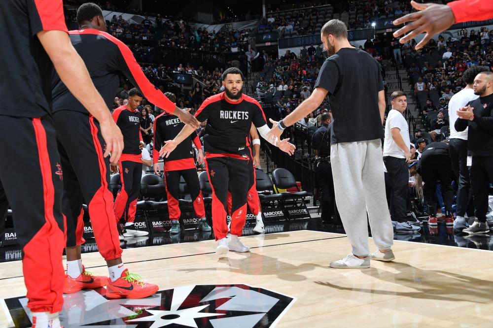 赛季中的日 赛季中的日